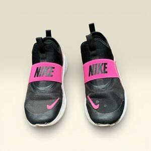 Nike Flex Runner 4 Kids Black and Pink Sneakers